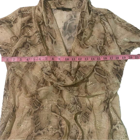 Juliette Drape Front Top EUC - Picture 4 of 7